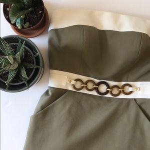 Strapless dress with pockets